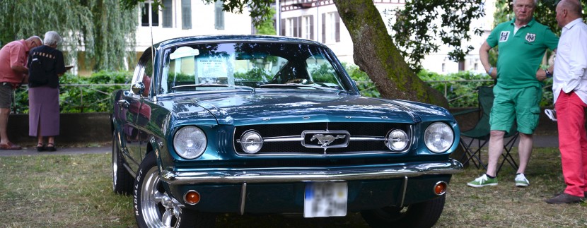 Ford Mustang oldtimermeeting Baden-Baden