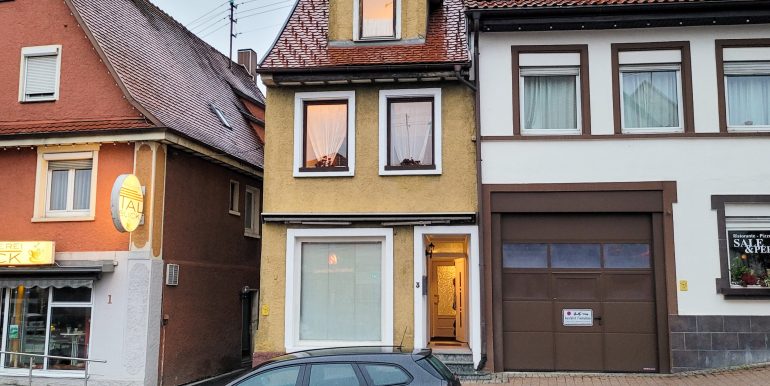 Einfamilienhaus mit kleiner Gewerbeeinheit Meßstetten wohnraumbitzer.de Majk Bitzer Immobilienmakler