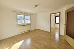 4 Zimmer in familienfreundlichem Wohngebiet zu vermieten 4 Zimmer in familienfreundlichem Wohngebiet zu vermieten