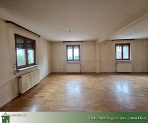 Zweifamilienhaus Ebingen zu verkaufen, Langwatte 2, Blick ins Wohnzimmer