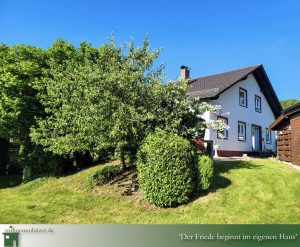 Einfamilienhaus mit Einliegerwohnung Straßberg zu verkaufen Majk Bitzer Immobilienmakler