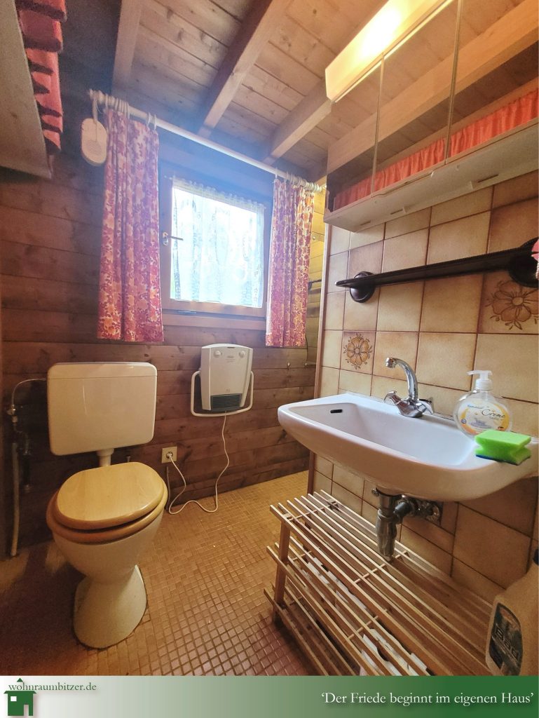 Ferienhaus Marschalkenzimmern kaufen, Badezimmer mit Dusche