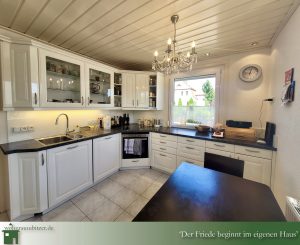 Einfamilienhaus mit großem Garten Bitz 4