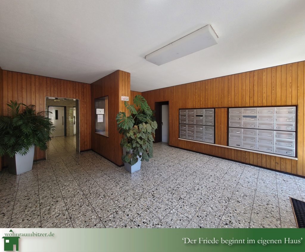 3 Zimmer Wohnung Waldkirch zu verkaufen, Eingangsbereich, Bitzer Immobilien Albstadt Ebingen, Bisingen, Bonn