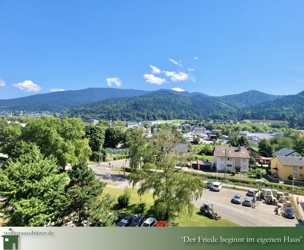 3 Zimmer Wohnung Waldkirch zu verkaufen, Blick auf den Kandel, Bitzer Immobilien Albstadt Ebingen, Bisingen, Bonn