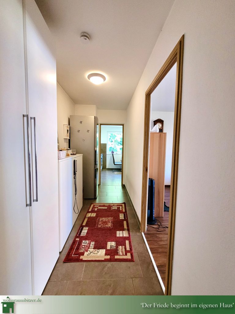 3 Zimmer Wohnung Waldkirch zu verkaufen, Flur, Bitzer Immobilien Albstadt Ebingen, Bisingen, Bonn