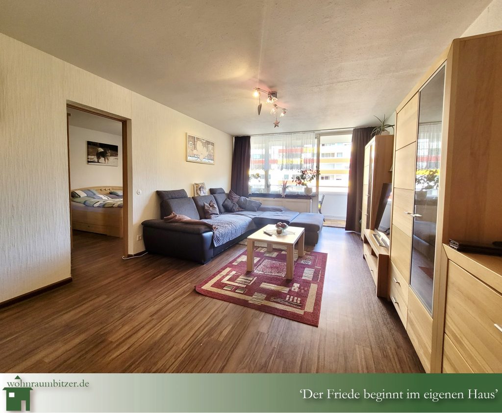 3 Zimmer Wohnung Waldkirch zu verkaufen, Wohnzimmer, Bitzer Immobilien Albstadt Ebingen, Bisingen, Bonn