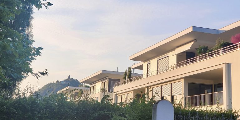 Wohnung mit Park zu verkaufen 13