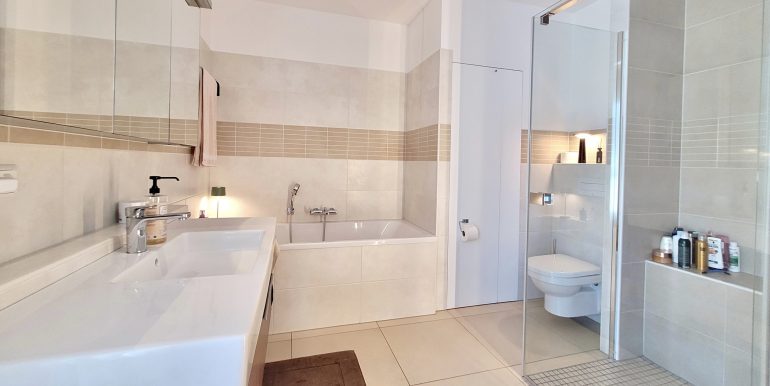 Wohnung mit Park zu verkaufen 5