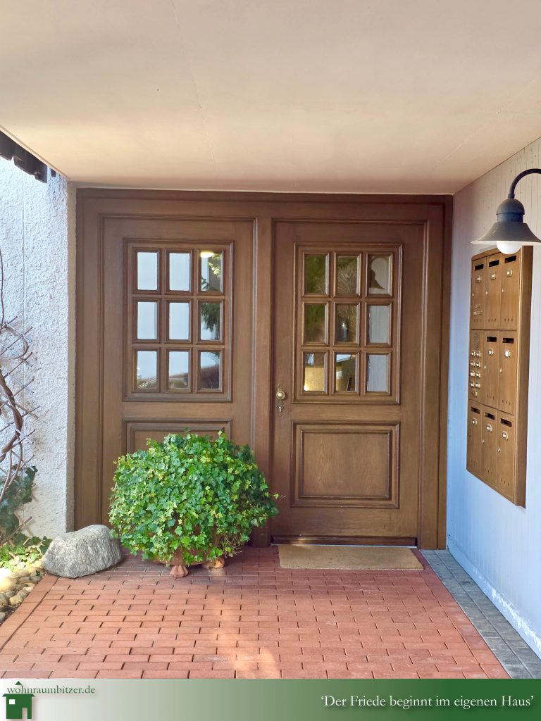 3 Zimmer Dachgeschosswohnung am Jausenteich Eingangsbereich