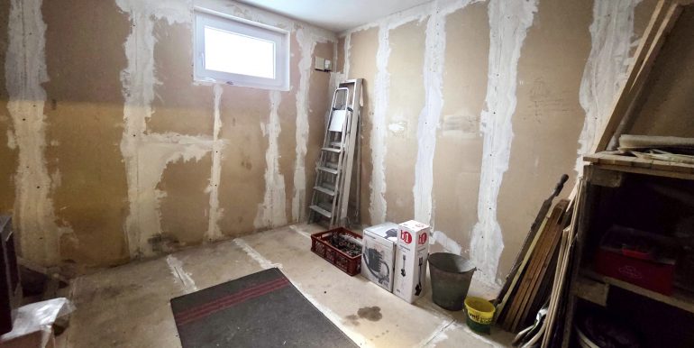 Einfamilienhaus mit Terrasse und Doppelgarage 21