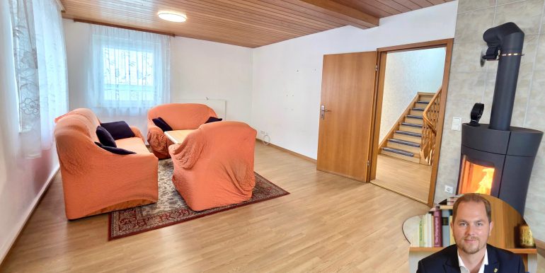 Einfamilienhaus mit Terrasse und Doppelgarage 4 (2)