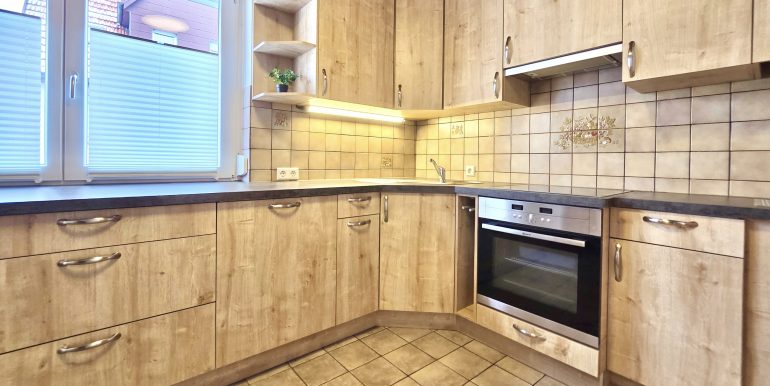 Einfamilienhaus mit Terrasse und Doppelgarage 8