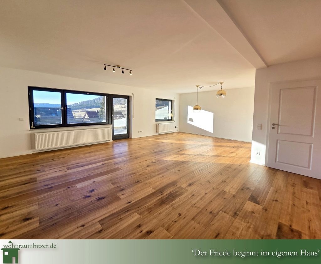 Kann wohnen träumen sein? Einfamilienhaus Eisental Lautlingen Blick in den ca. 60 m² großen Wohn-, Essbereich