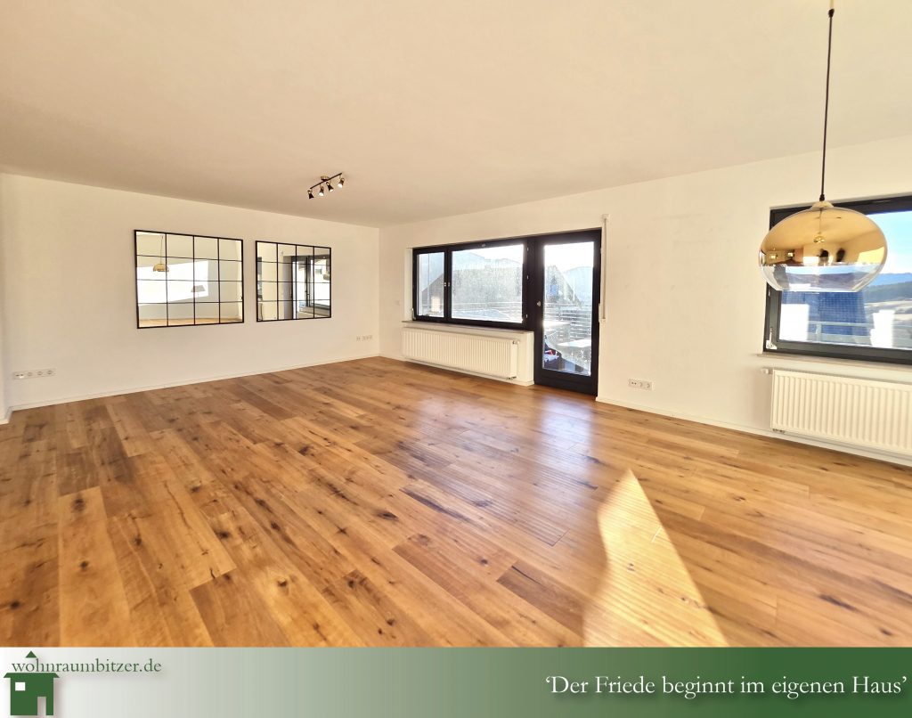 Kann wohnen träumen sein? Einfamilienhaus Eisental Lautlingen Ausgang zur ca. 30 m² großen Terrasse