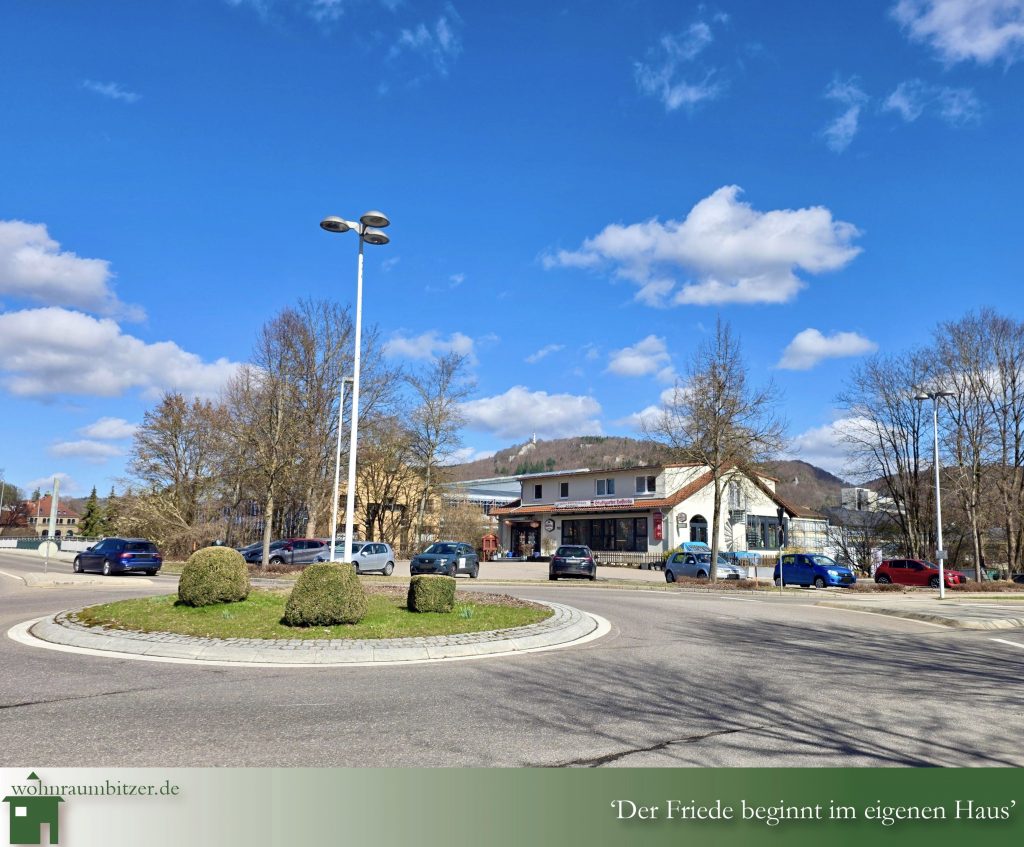 Restaurant mit großer Wohnung zu verkaufen, sehr gute Lage! 1