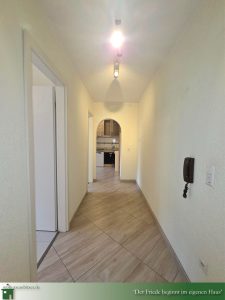 Flur 3 Zimmer Wohnung Reutlingen zu vermieten