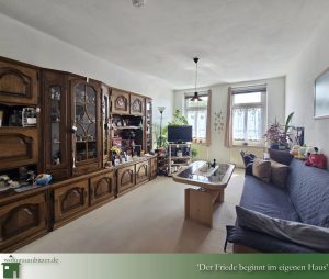 3 Zimmer Kapitalanlage Chemnitz zu verkaufen, Denkmalgeschützt, Blick ins Wohnzimmer 2
