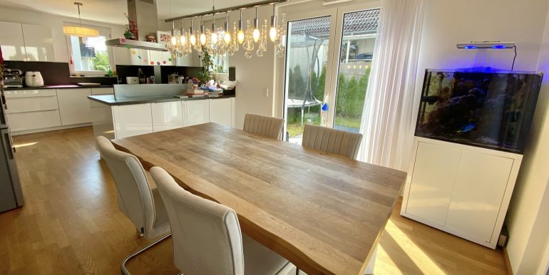 Einfamilienhaus Reutlingen Ohmenhausen Fast neu 27 kWh, Esszimmer 2