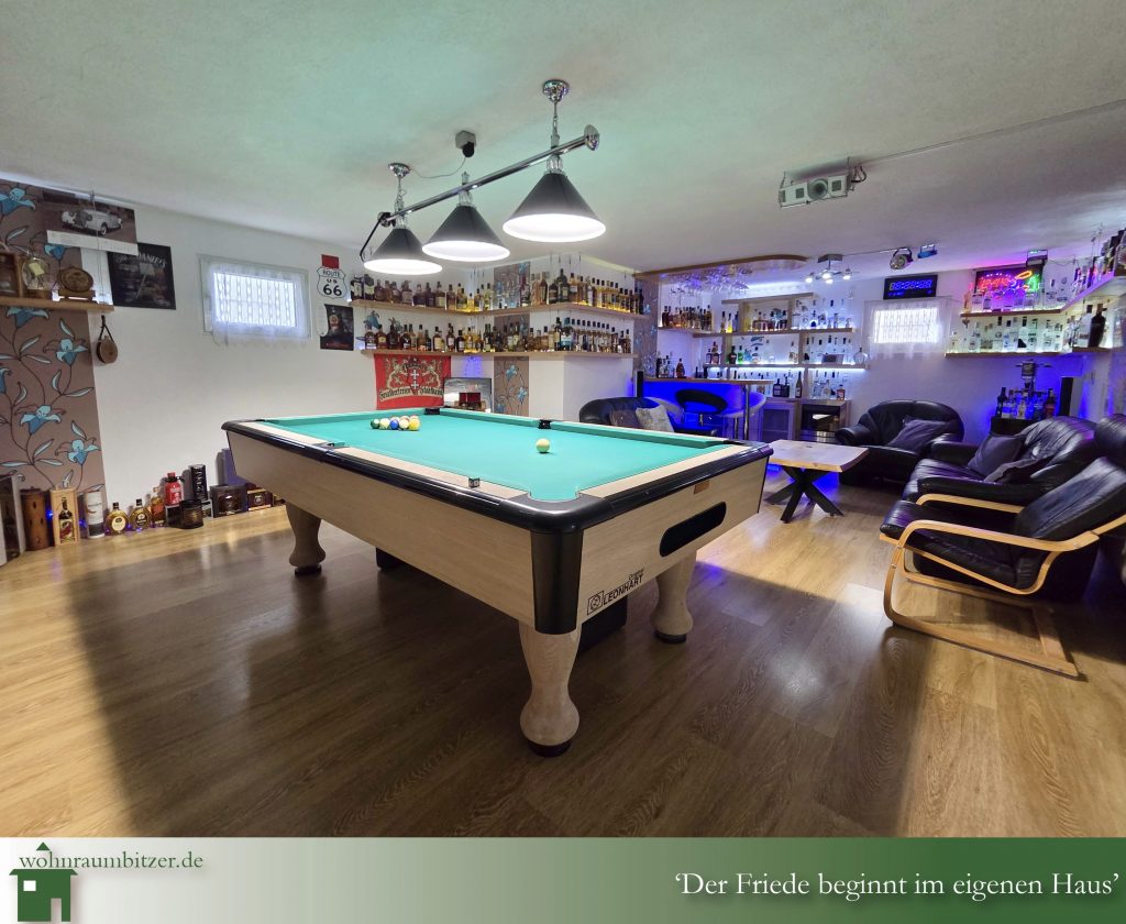 Leben wie im Traum Pool Sauna Biliard, Hobbyraum
