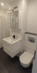 1,5 Zimmer Wohnung in toller Lage Tailfingen, Blick ins Badezimmer