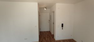 1,5 Zimmer Wohnung in toller Lage Tailfingen, Blick in den Flur