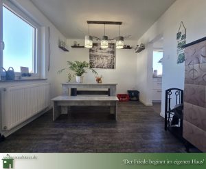 Großes Einfamilienhaus zu verkaufen Albstadt Tailfingen, Esszimmer direkt neben der Küche