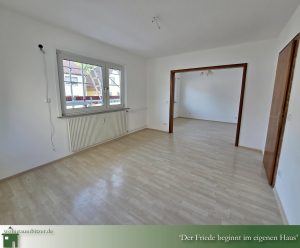 Kleines Dreifamilienhaus Kapitalanlage Tailfingen