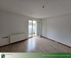 3 Zimmer Wohnung Ebingen zu vermieten, Blick ins Wohnzimmer