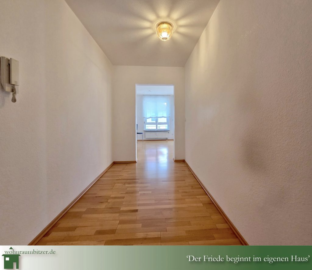 Neuwertige 4 Zimmer Erdgeschosswohnung Tübinger Stadtteil zu verkaufen, Blick in den Flur, Richtung Wohnzimmer