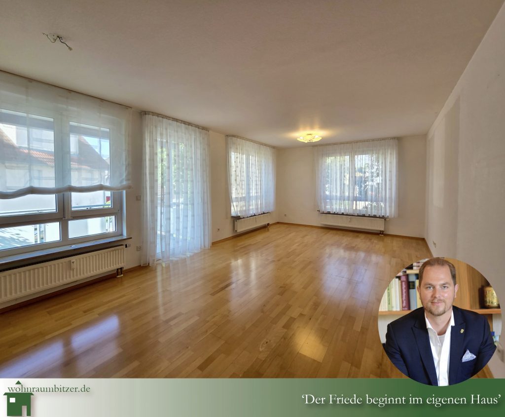 Neuwertige 4 Zimmer Erdgeschosswohnung Tübinger Stadtteil zu verkaufen, Blick ins große Wohnzimmer