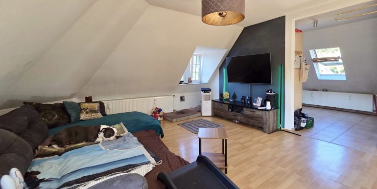 Dachgeschosswohnung mit traumhaftem Ausblick in Albstadt-Tailfingen 1