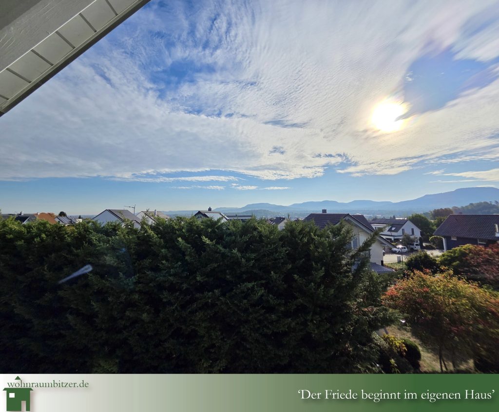 Freistehendes Einfamilienhaus Ofterdingen kaufen Energieeffizienz A, Ausblick aus dem Badezimmer