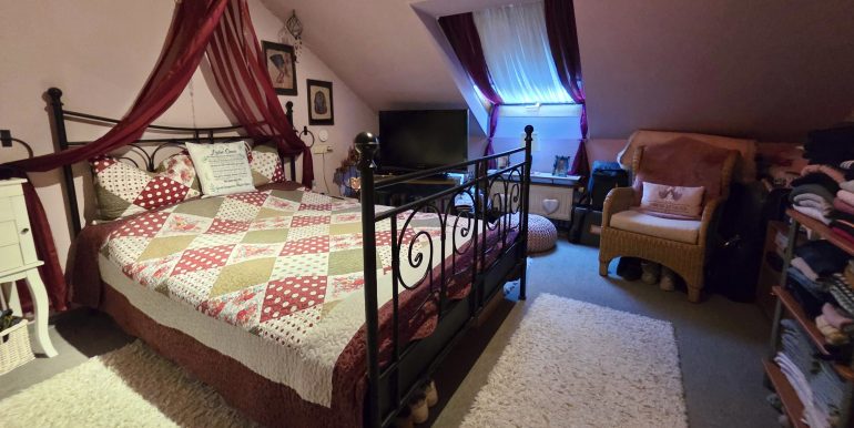 Tolle Lage, 3 Zimmer Wohnung Ludwigsburg zu verkaufen, Blick ins Schlafzimmer