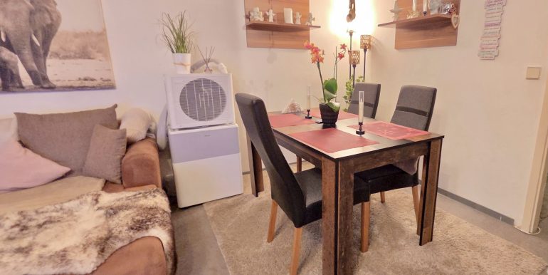 Tolle Lage, 3 Zimmer Wohnung Ludwigsburg zu verkaufen, Blick ins Esszimmer