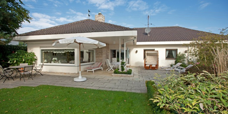 Villa mit Burgblick zu verkaufen