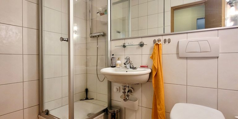 3 Zimmer Wohnung Waldkirch zu verkaufen, Badezimmer, Bitzer Immobilien Albstadt Ebingen, Bisingen, Bonn