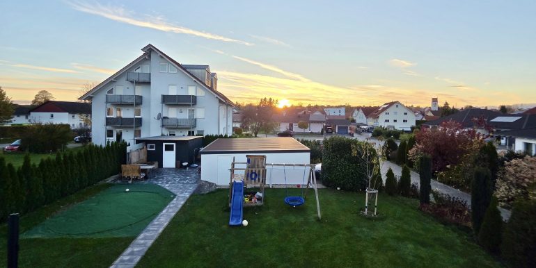 Einfamilienhaus mit doppeltem Bauplatz zu verkaufen 15