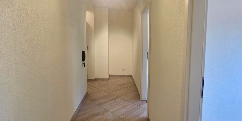 Flur 2 3 Zimmer Wohnung Reutlingen zu vermieten