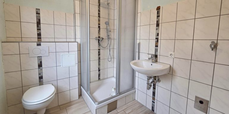 Badezimmer 3 Zimmer Wohnung Reutlingen zu vermieten