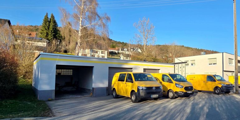 Wohnen und Arbeiten unter einem Dach Garagen