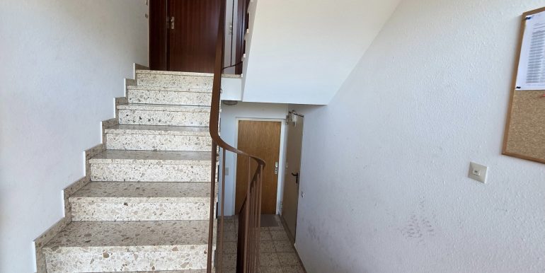 1 Zimmer Wohnung Reutlingen Oferdingen Treppenabgang