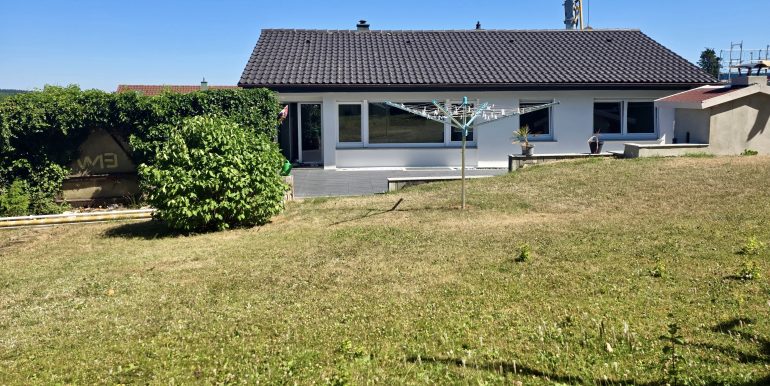 Großes Einfamilienhaus zu verkaufen Albstadt Tailfingen, Garten