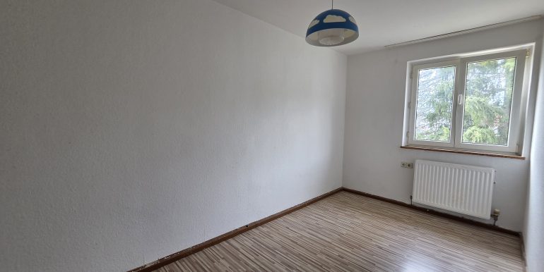 3 Zimmer Wohnung Ebingen zu vermieten, Blick ins Kinderzimmer, Büro
