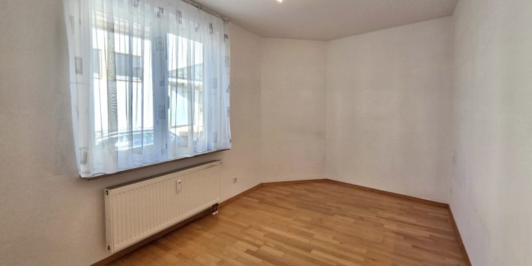 Neuwertige 4 Zimmer Erdgeschosswohnung Tübinger Stadtteil zu verkaufen 13