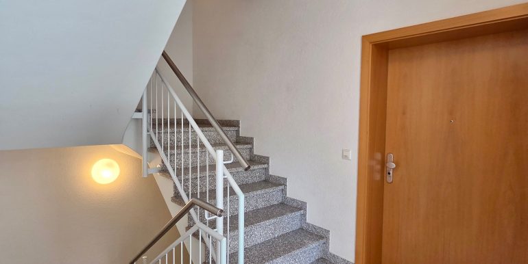 Neuwertige 4 Zimmer Erdgeschosswohnung Tübinger Stadtteil zu verkaufen 15