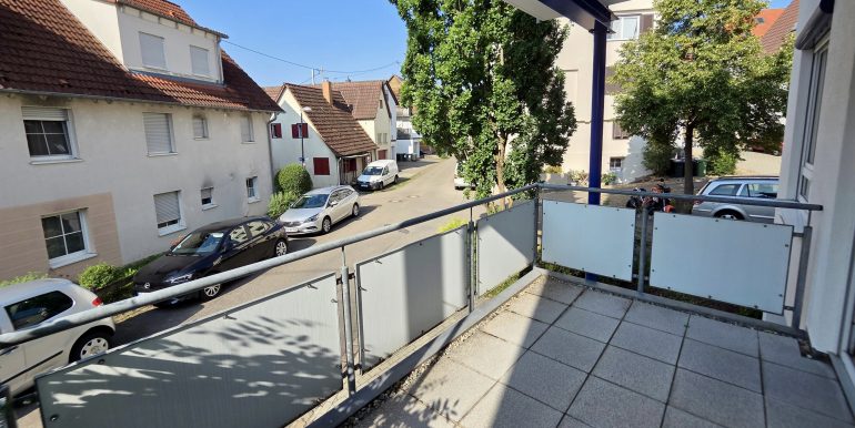 Neuwertige 4 Zimmer Erdgeschosswohnung Tübinger Stadtteil zu verkaufen 4