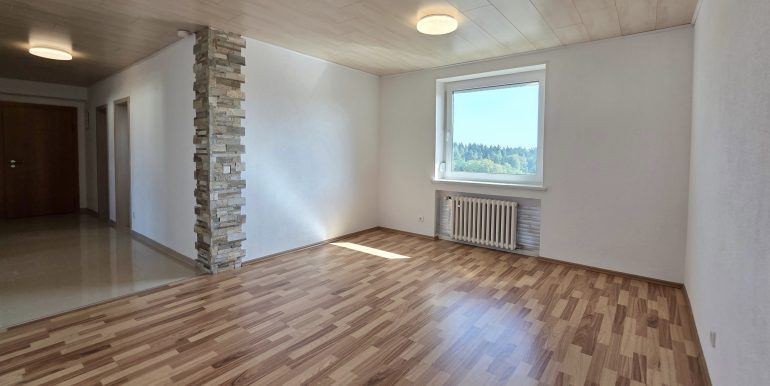 4 Zimmer Wohnung Stetten am kalten Markt zu verkaufen Zimmer 2
